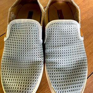 Women’s size 7 OluKai sneakers pale blue